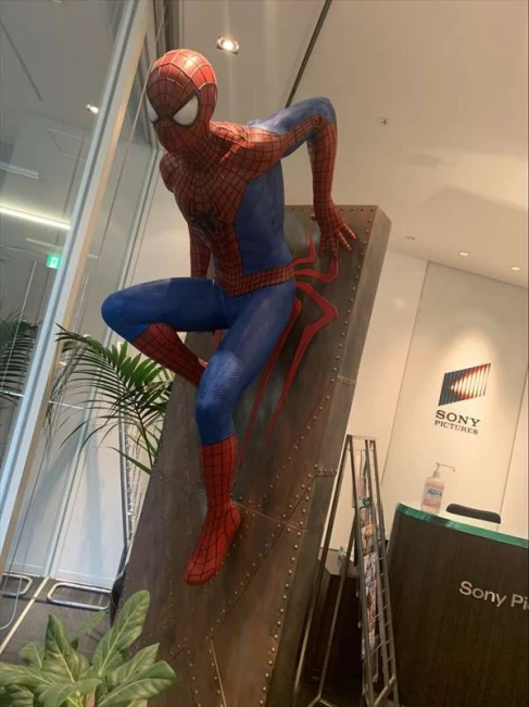ソニー・ピクチャーズ内のスパイダーマンのオブジェ