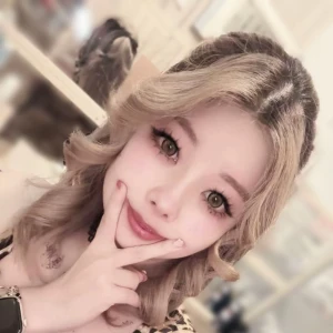 こんばんはー♪いよなだよー！！の写真1枚目