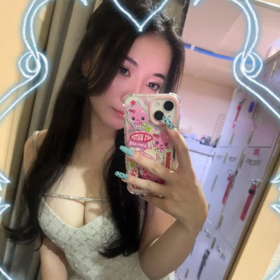 今さっき、出勤したところ〜🤍🤍