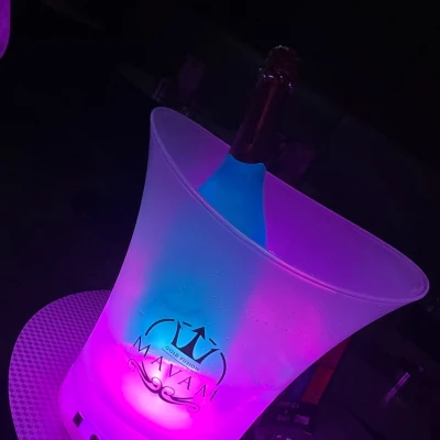 こんばんは！昨日めっちゃ可愛いの入れてもらいました〜！嬉しい〜ありがとう🥰