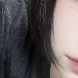 ピアスあけました👍‼️👍の写真1枚目