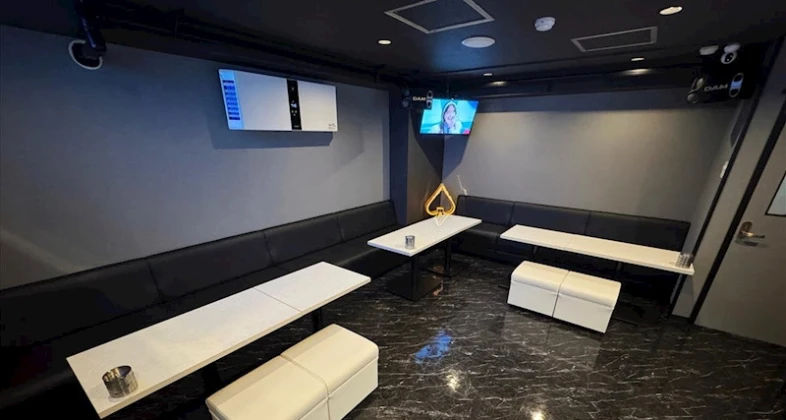 仙台・国分町ガールズバー「あみゅーず」