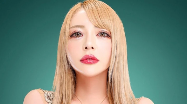 神降臨さんの新しい看板ビジュアルが公開中です!