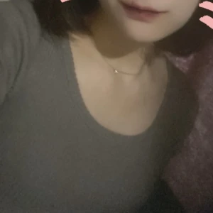 めいです！本日も19時からいます🐶の写真1枚目
