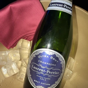 🥂🥂🥂🥂の写真1枚目