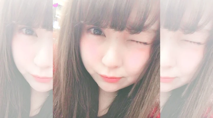 めっちゃ可愛いウインク自撮り!メンズ瞬殺!