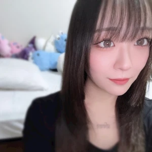 何もない日に限ってメイク上手く行くよね🫵🏾の写真1枚目