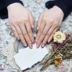 何気にちゃんとお仕事してるよ♡💅の写真2枚目