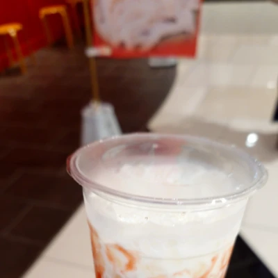 この間人生初タピオカを飲んできました〜！！