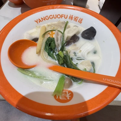 こんにちは、ゆりあです