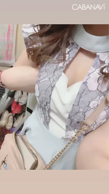 通常衣装がドレス👗に変わりました〜✨の写真