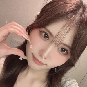 本日21:00より出勤してます❣️の写真2枚目