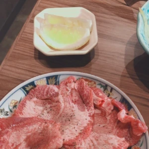 美味しいお肉を食べると元気になるの写真2枚目