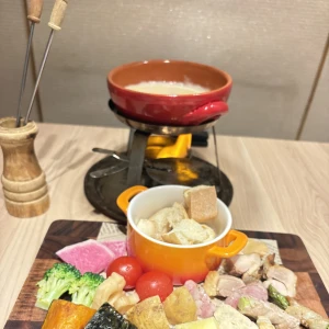 ましろ出勤です〜！🦖🐾の写真1枚目