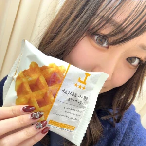 おやつもらった～🖤の写真1枚目