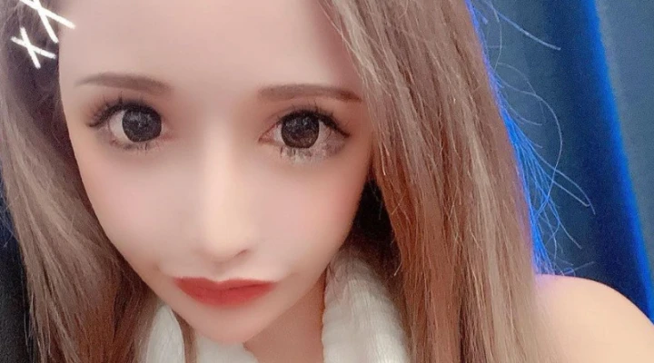 「香水」の「キャバ嬢&ホストの本音Ver.」を披露🎤 歌舞伎町ディアレスト「あいかりん」さんがYouTube更新
