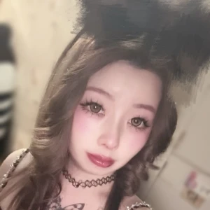 こんばんはー❤いよなだよー😊の写真1枚目