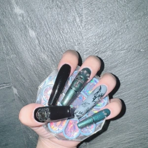 👁💅🏻の写真1枚目