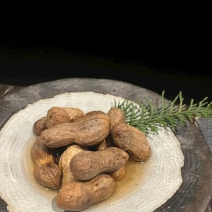 塩ゆで落花生🥜の写真1枚目