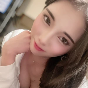 20日出勤ちゃん😗😝の写真1枚目