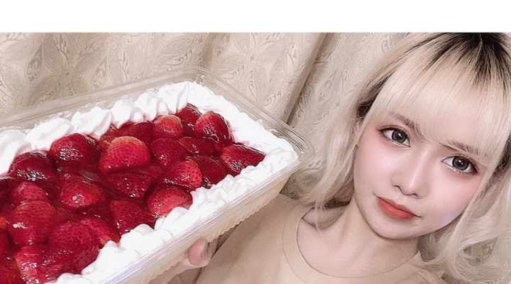 【写メまとめ】この大きいケーキを完食できちゃうの?😲 大食い自慢はケーキ持参で勝負!