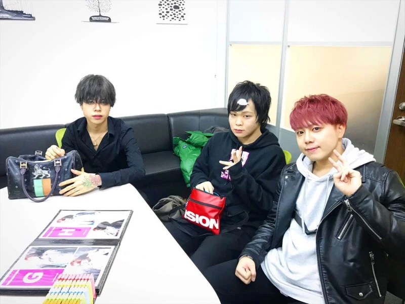 R−TOKYO ARIAキャスト写真