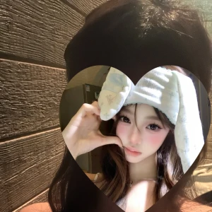 出勤してます𐔌՞ ܸ. .ܸ՞𐦯の写真1枚目