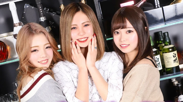 錦糸町・南口の“ガールズバー三姉妹”が初登場😉 3軒回れば心もカラダもほっかほか!?
