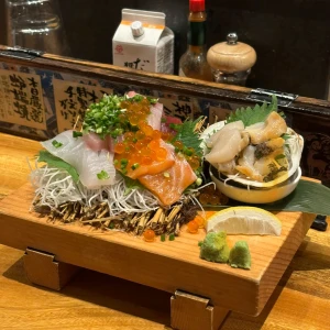 なぎさしゅっきんー❕の写真1枚目