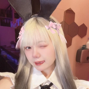 しゅっきんでーす🐰ྀི🎀🪽の写真1枚目