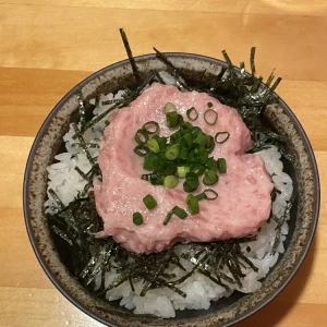 ネギトロ丼うますぎた✌️の写真1枚目