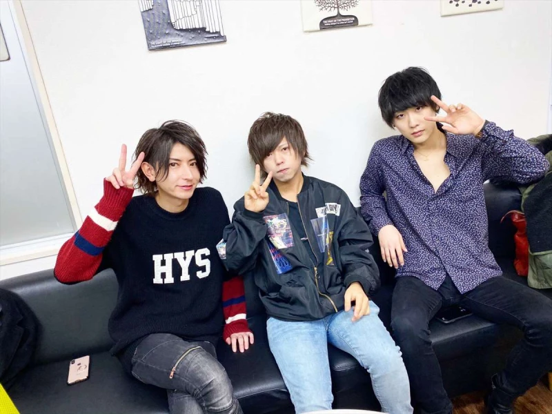 AXELキャスト写真