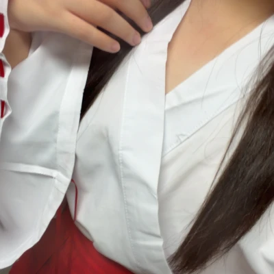 今日も巫女さんでいるよー！！