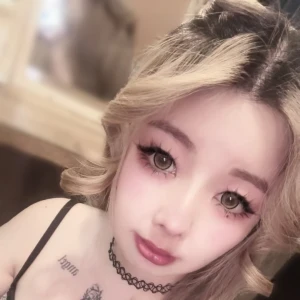 こんばんはー♪いよなだよー😊の写真1枚目