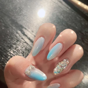 夏っぽいネイルにしました💅💗の写真1枚目