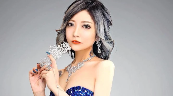 氷の女王氷堂ルイさんの新ビジュアル公開中♡