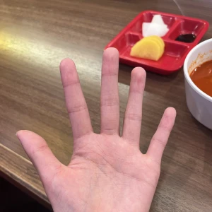いぇっす✋出勤してます✨の写真2枚目