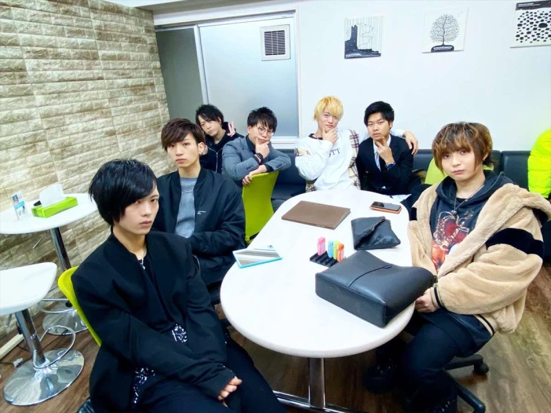 SIX TOKYOキャスト写真