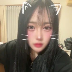 こんばんは〜！れいなです！！！の写真1枚目