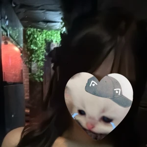 こんばんわ𐔌՞ ܸ. .ܸ՞𐦯急に寒くなって凍えが止まらないかなちゃんです🥶💨の写真1枚目