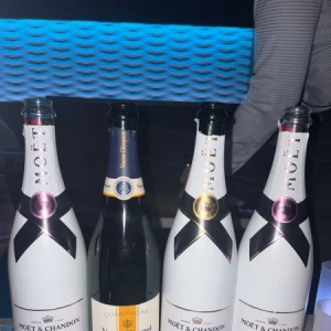 😆🍾の写真1枚目