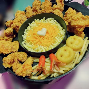 今日は20:30から出勤してます✨の写真1枚目