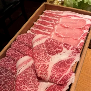 美味しいしゃぶしゃぶ屋さん見つけた🤭の写真2枚目