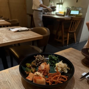 友達と会ったおしゃれな韓国料理屋さん🇰🇷の写真1枚目