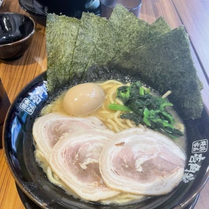 こんばんわん🐶みゆきです今日はラーメン🍜食べに行きましたここ最近壱角屋にしか行ってない🤭もう常連客になってるかも😚みゆきももしかしたらあだ名で呼ば...の写真1枚目
