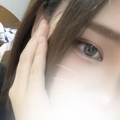 今日は20時から出勤してます♪