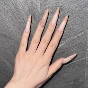 見納めかもしれない💅🏻の写真1枚目