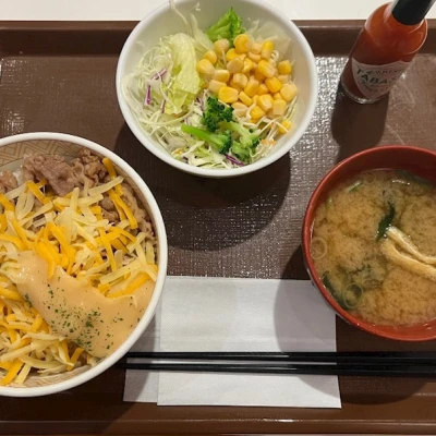 チー牛食べた🧀🍚