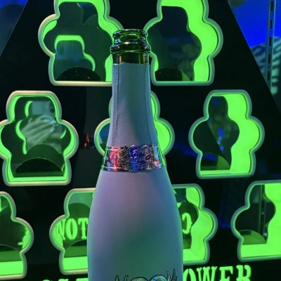 今日もいますぅ〜✌️