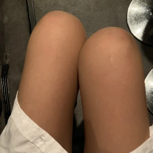 出勤！おはよー🥹の写真1枚目